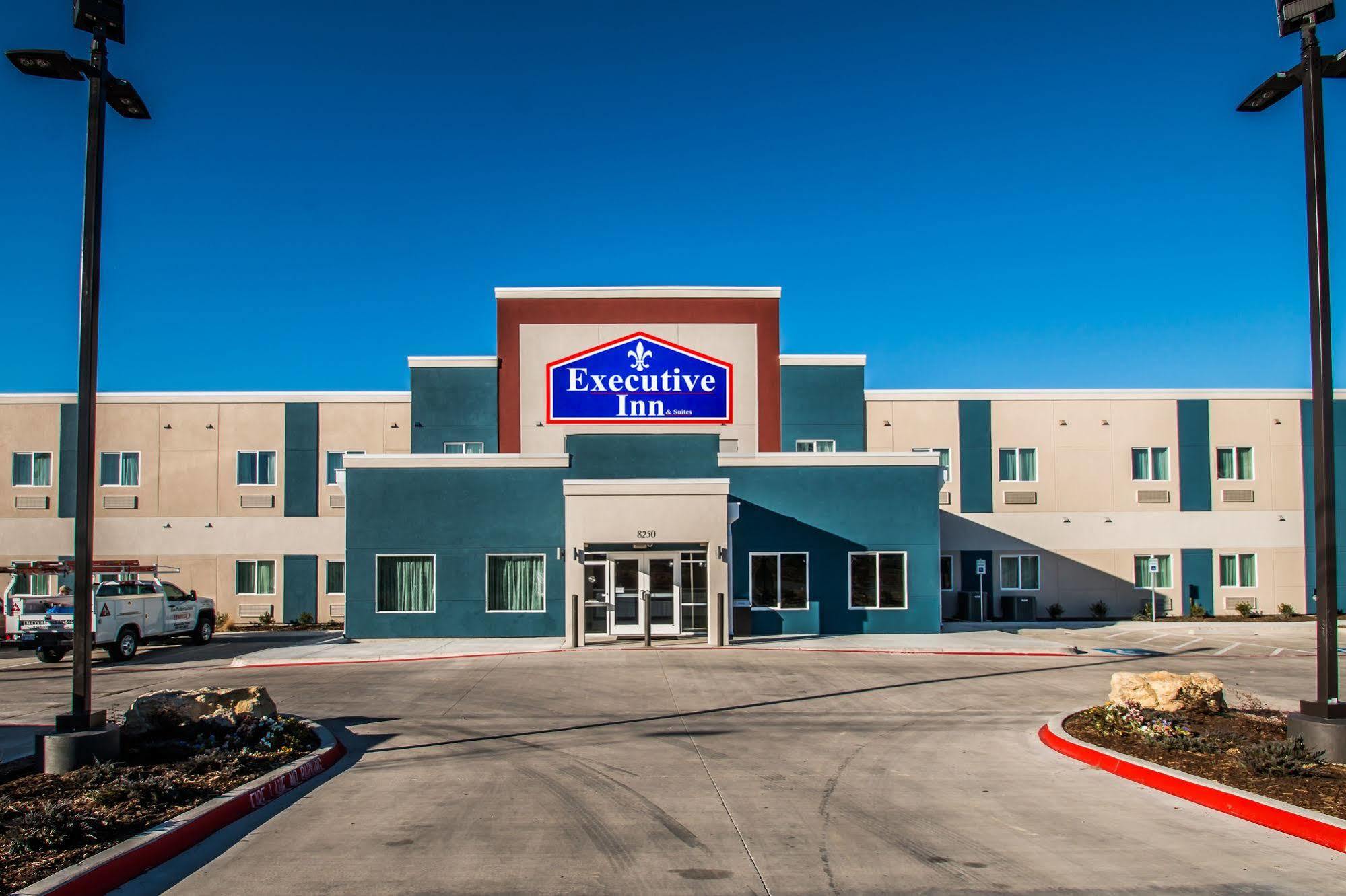 Executive Worth West Hotel 3*
